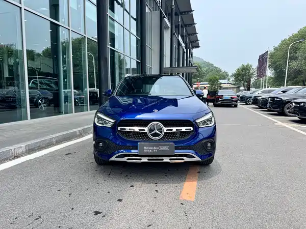 Mercedes-Benz GLA 2023