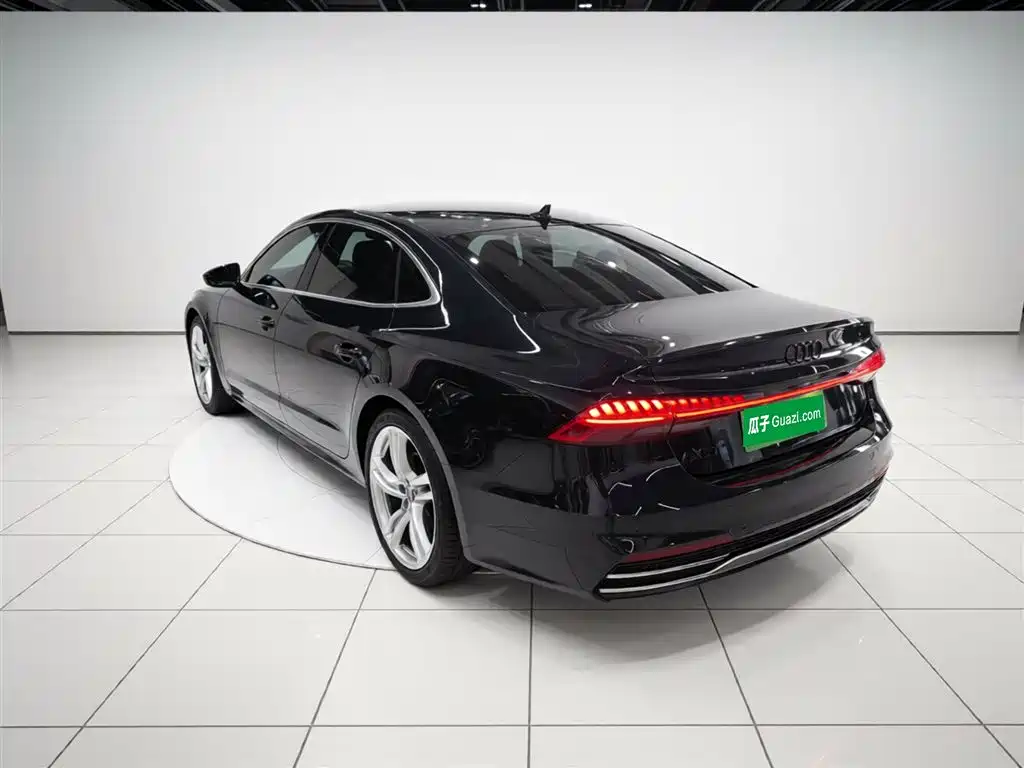 Audi A7L 2023 — фото 5