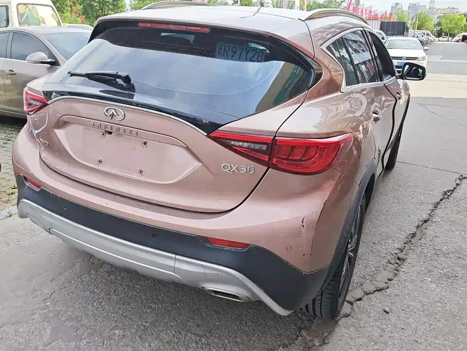 Infiniti QX30 2018