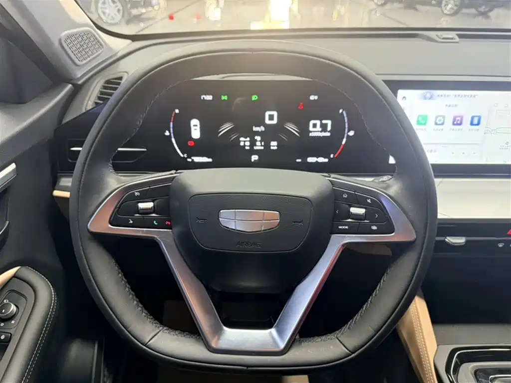 Geely Haoyue PRO 2025 — фото 17