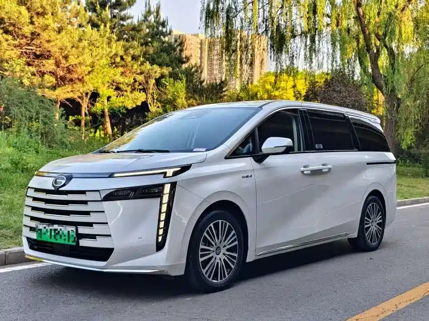 GAC Motor E8 Hybrid 2024