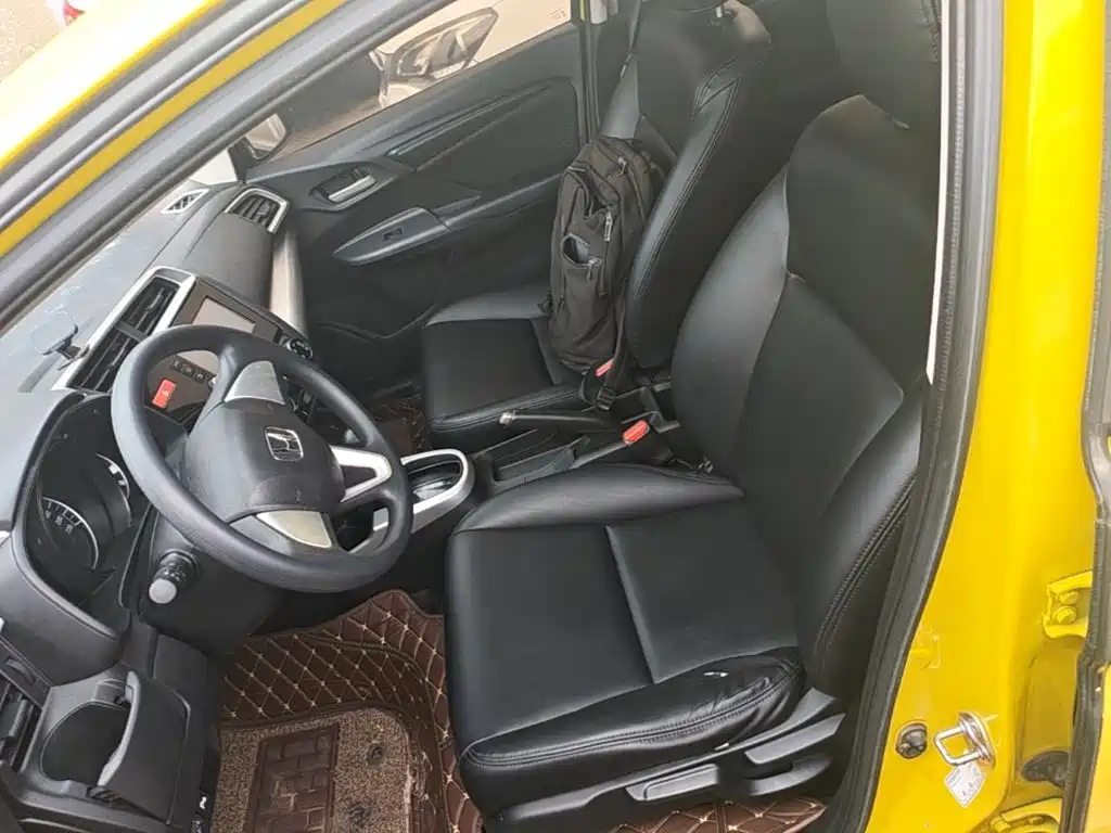 Honda Fit 2017 — фото 15