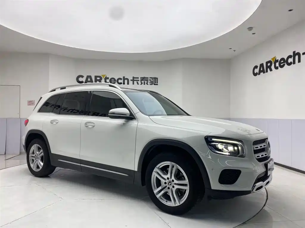 Mercedes-Benz GLB 2023 — фото 2
