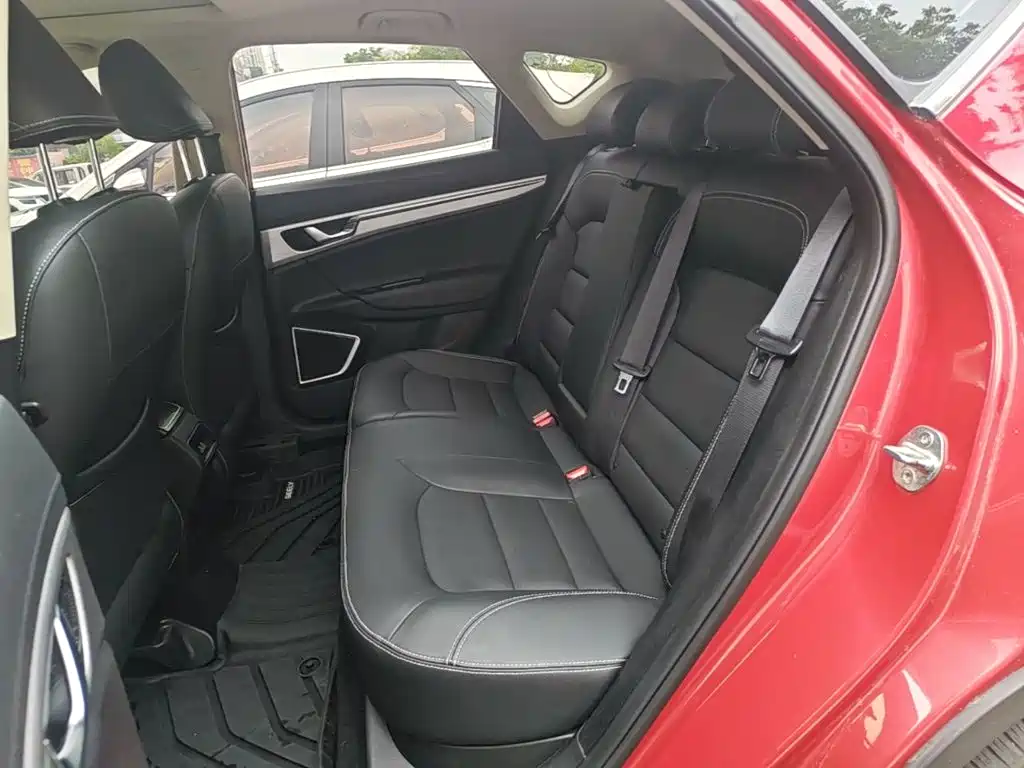 Geely Emgrand GS 2019 — фото 13