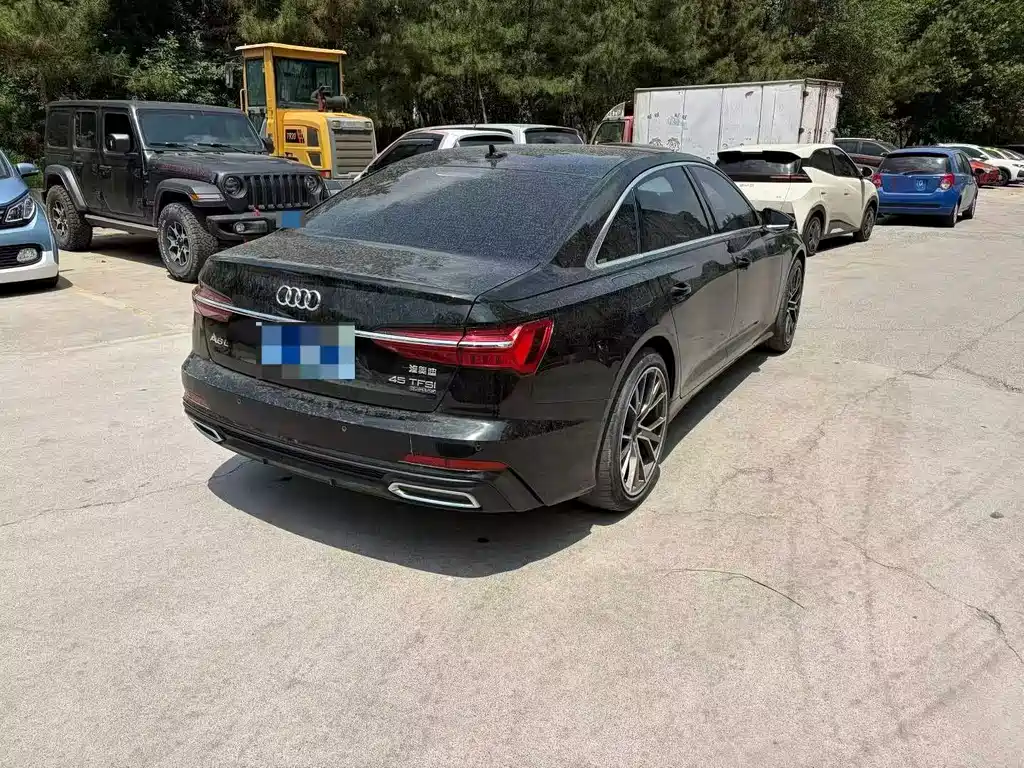 Audi A6L 2022