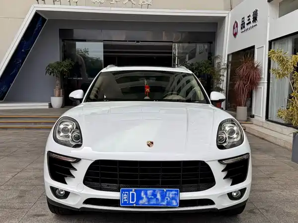 Porsche Macan 2015