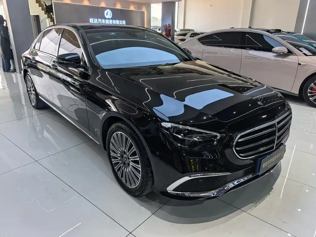 Mercedes-Benz E-Class 2023 — фото 3