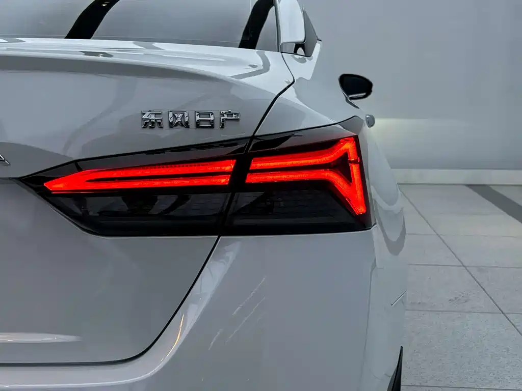 Nissan Teana 2025