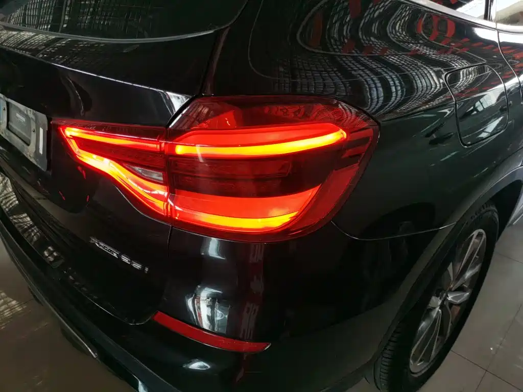 BMW X3 2018 — фото 24