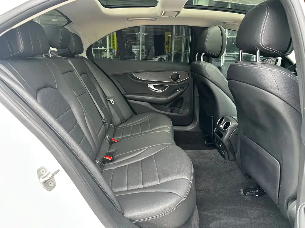 Mercedes-Benz C-Class 2020 — фото 16