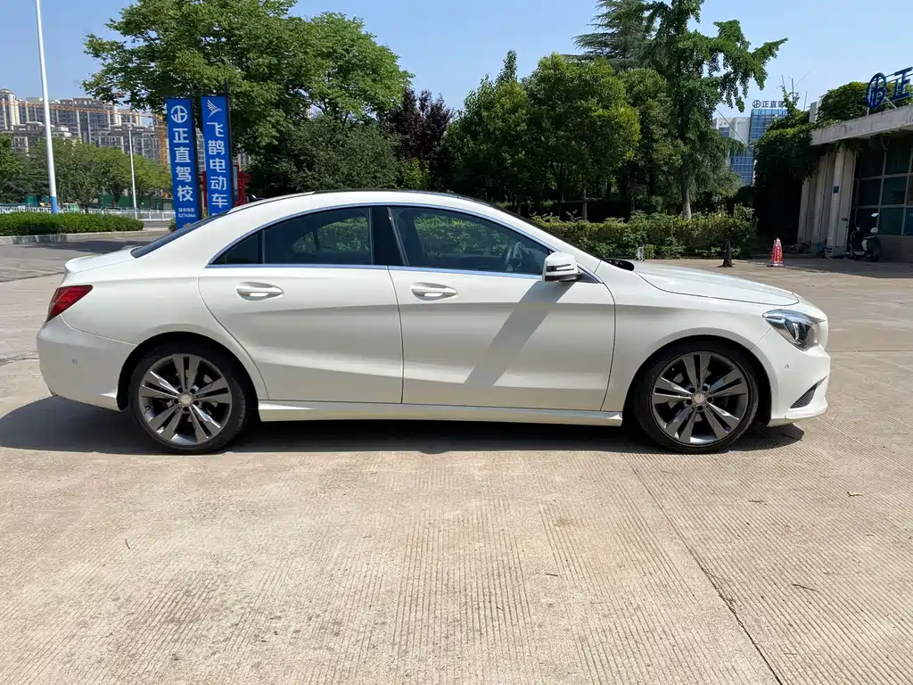 Mercedes-Benz CLA 2016 — фото 16