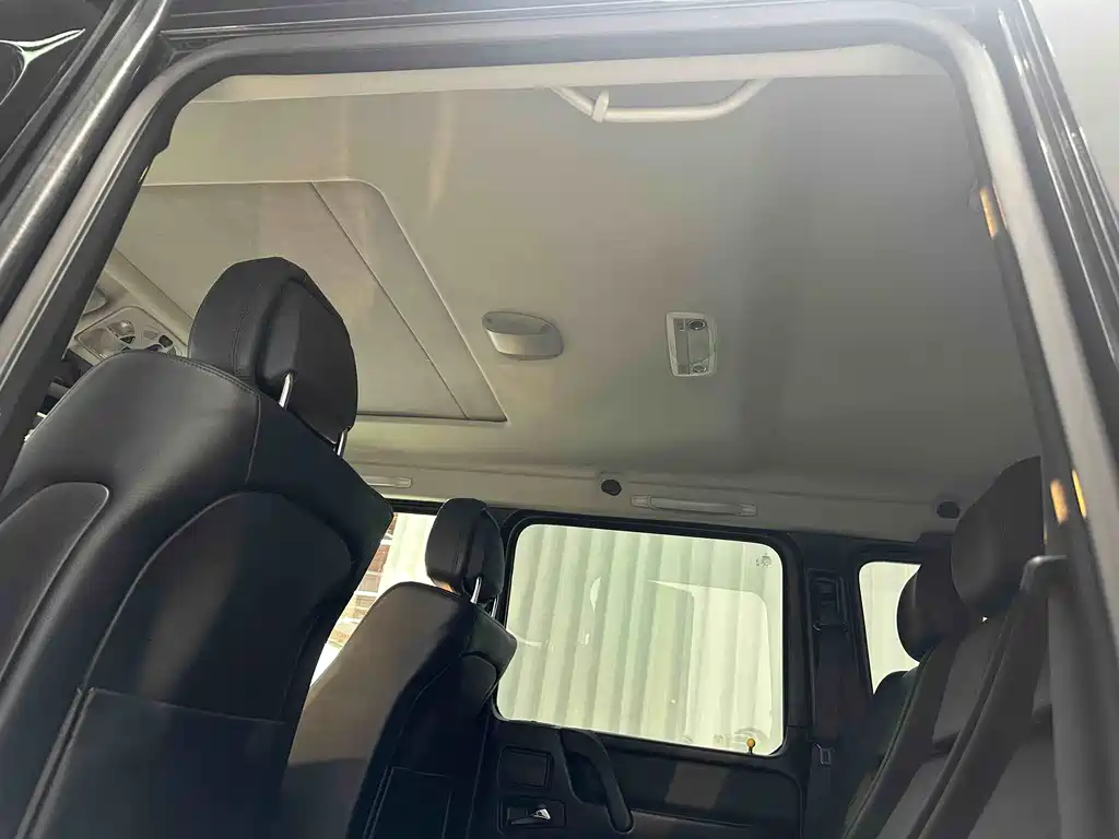 Mercedes-Benz G-Class 2012 — фото 17