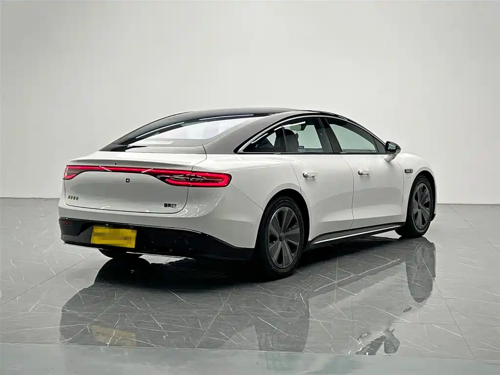 Luxeed Zhijie S7 2024