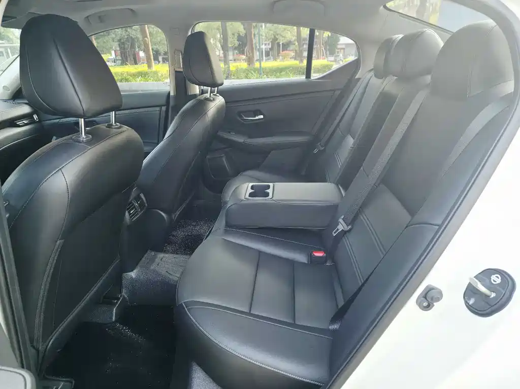 Nissan Sylphy 2023 — фото 15