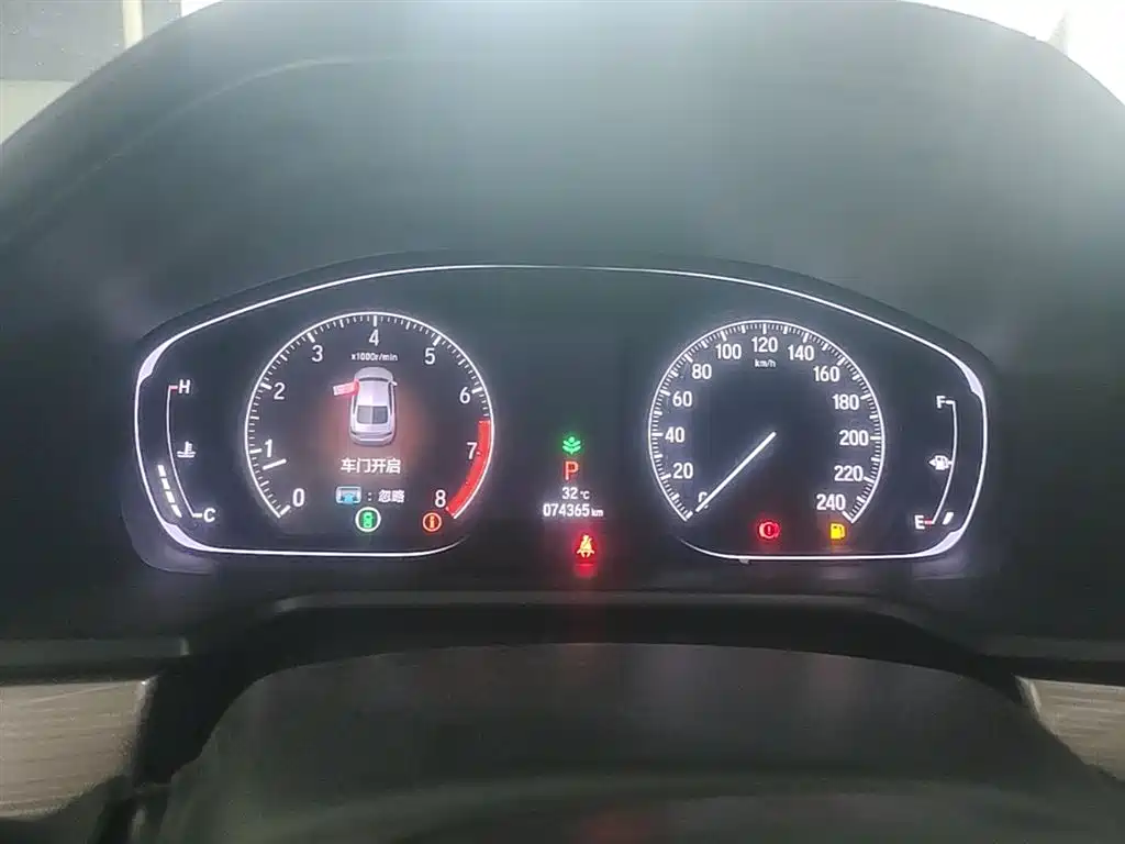 Honda Accord 2020 — фото 12