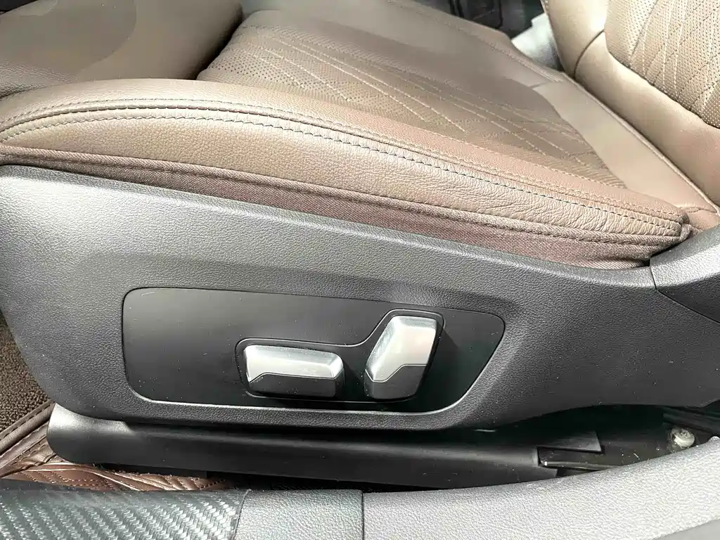 BMW 3 Series 2023 — фото 14