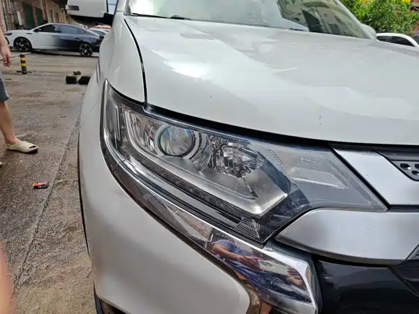 Mitsubishi Outlander 2020