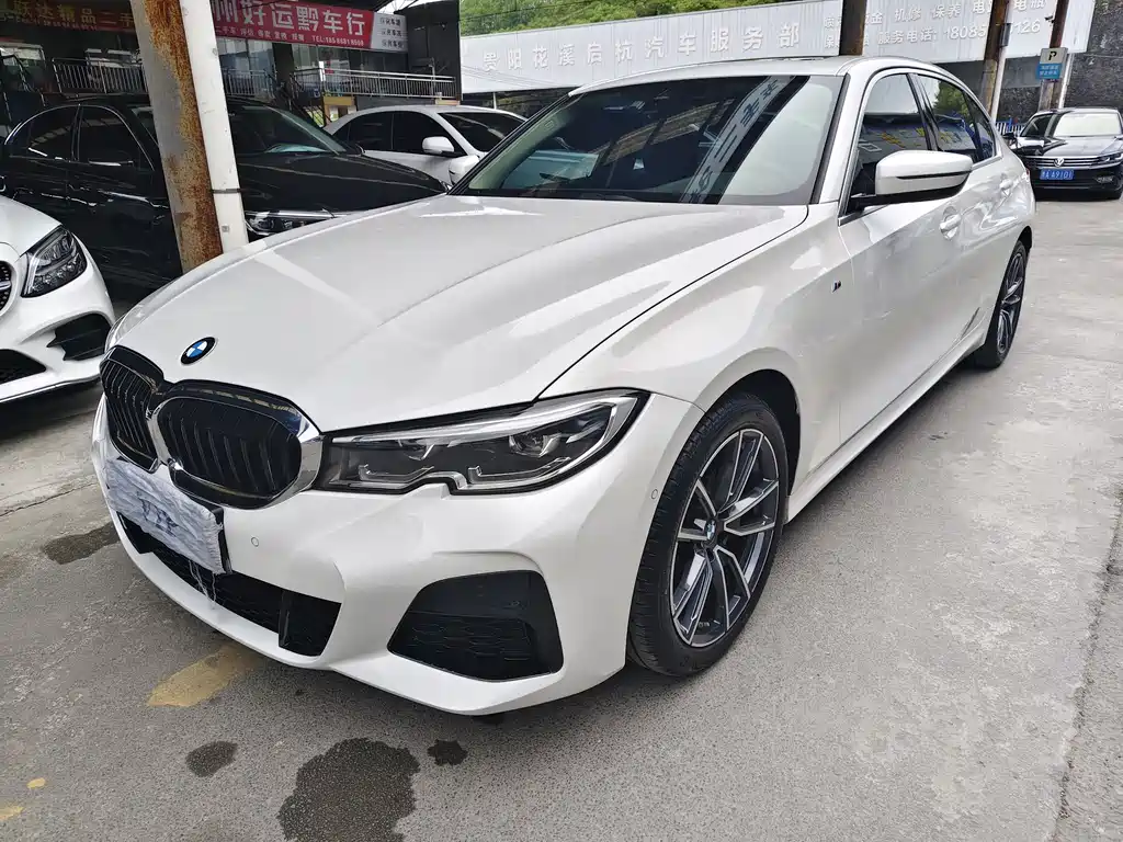 BMW 3 Series 2019 — фото 1