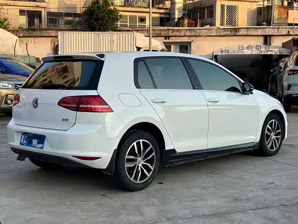 Volkswagen Golf 2016