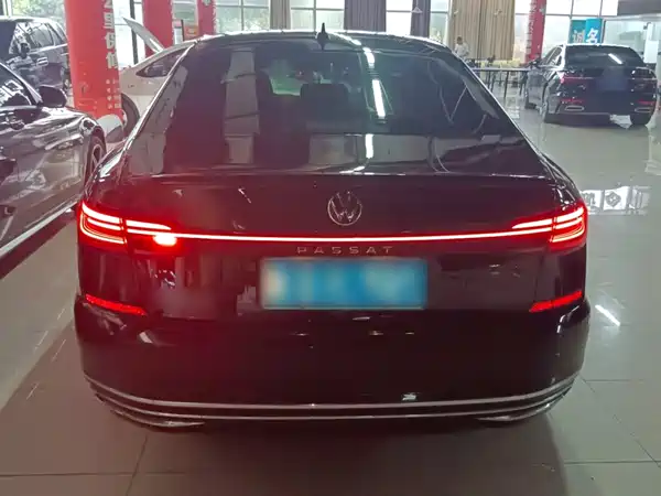 Volkswagen Passat 2023