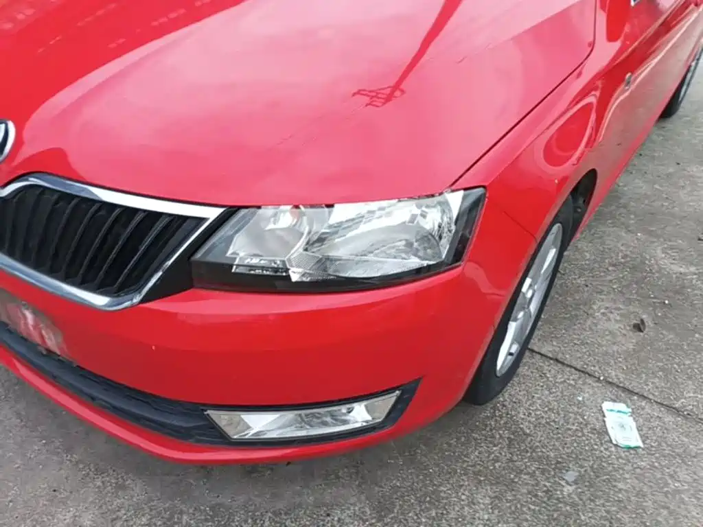 Skoda Rapid Spaceback 2016 — фото 24