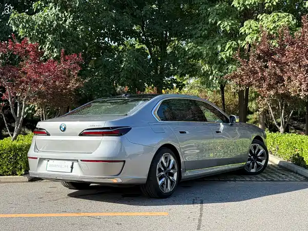 BMW i7 2026