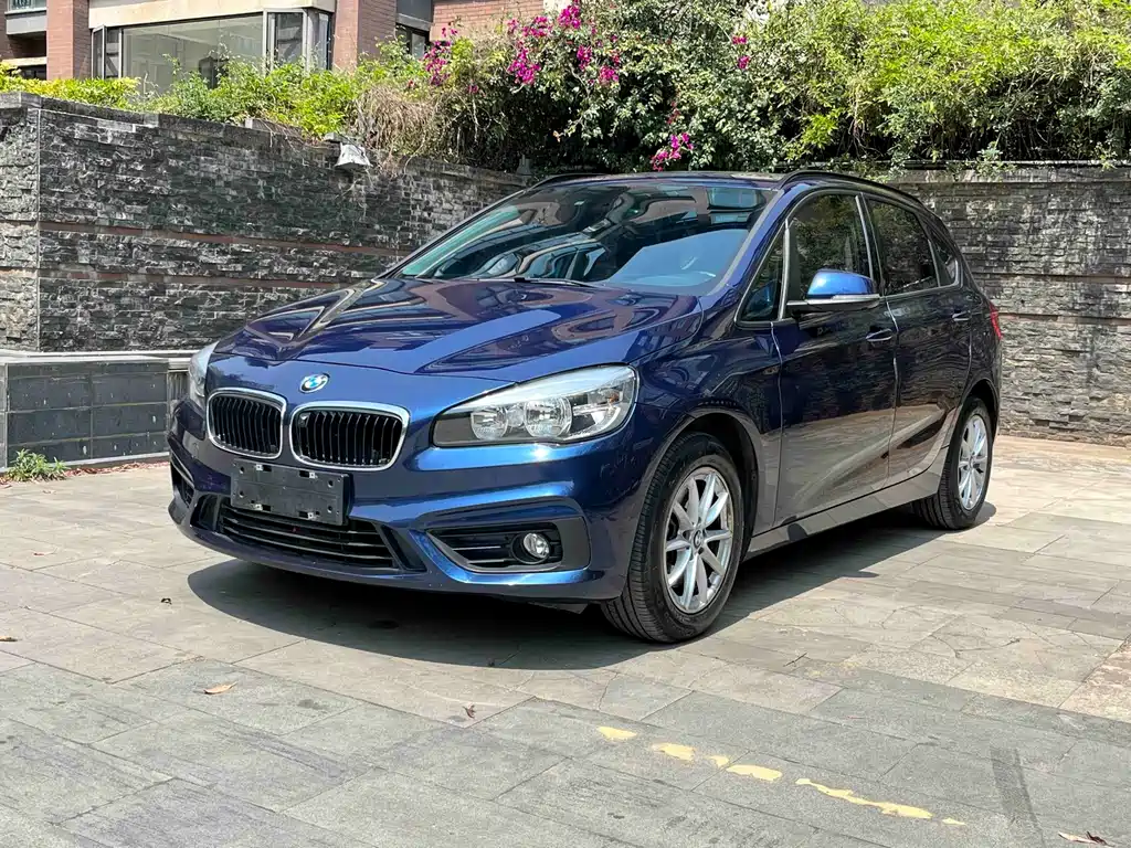 BMW 2 Series Active Tourer 2016 — фото 1