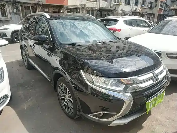 Mitsubishi Outlander 2018