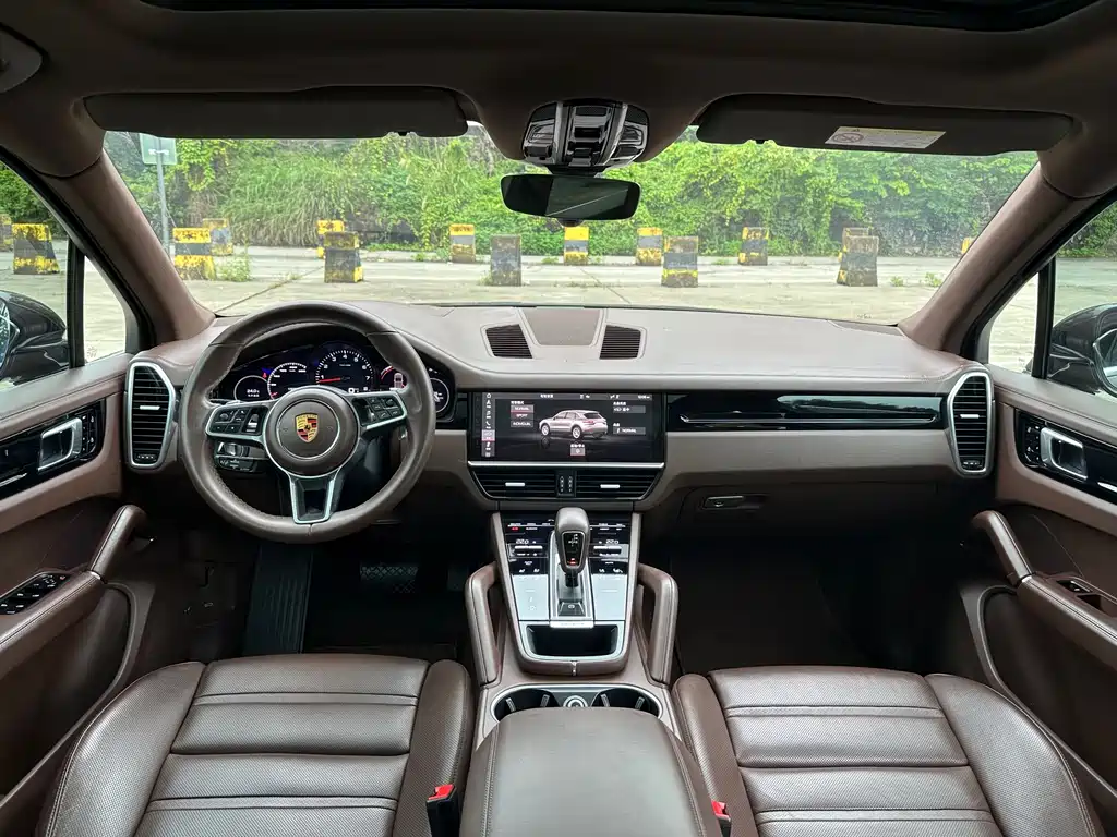 Porsche Cayenne 2021 — фото 10