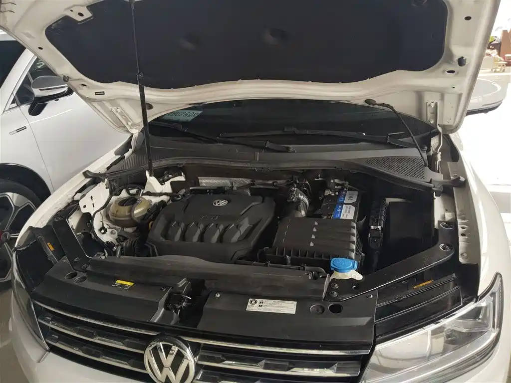 Volkswagen Tiguan L 2020 — фото 16