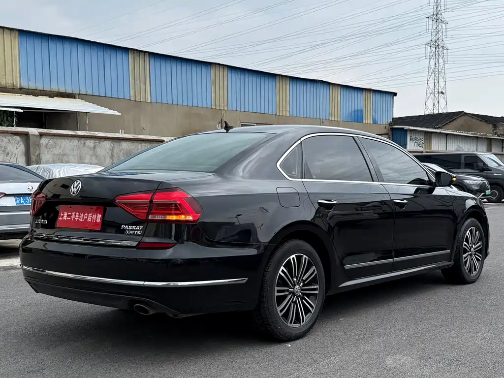 Volkswagen Passat 2019 — фото 14