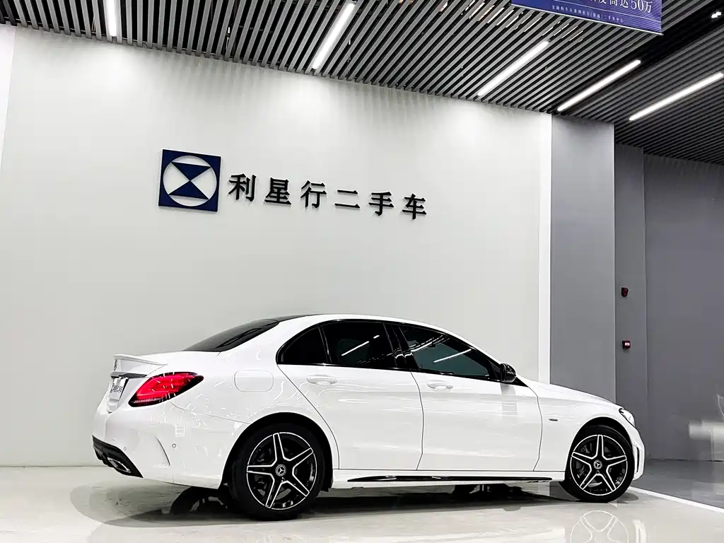 Mercedes-Benz C-Class 2021