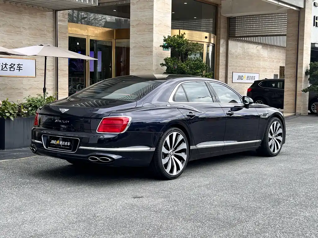 Bentley Flying Spur 2021 — фото 8