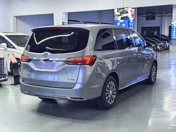 Buick GL8 2023