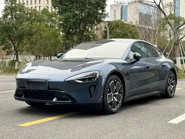 Xiaomi SU7 2025