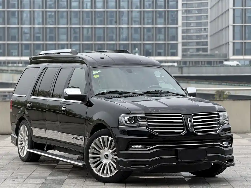 Lincoln Navigator 2017 — фото 3