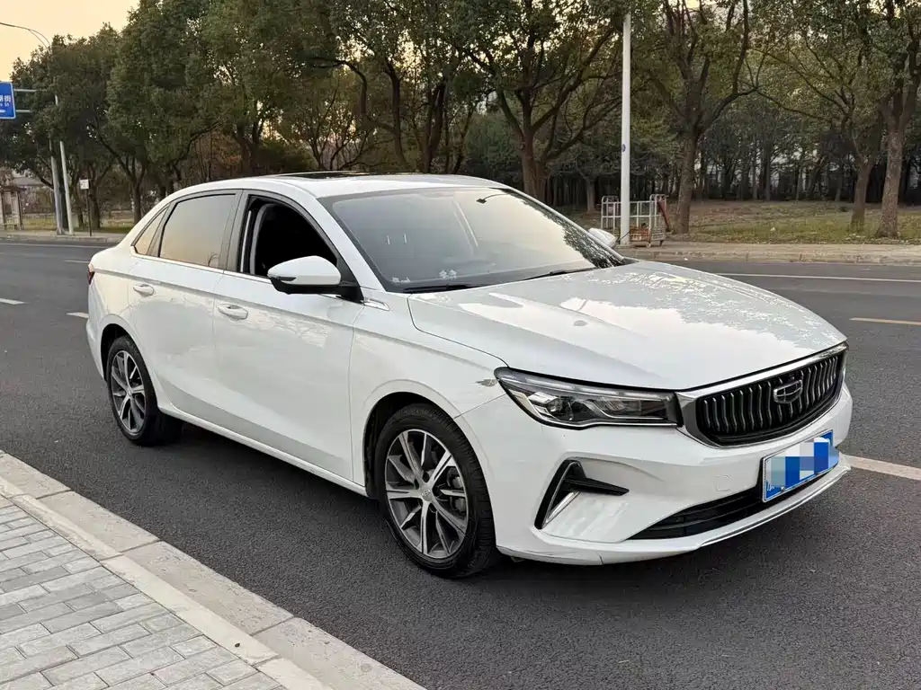 Geely Emgrand 2023 — фото 3