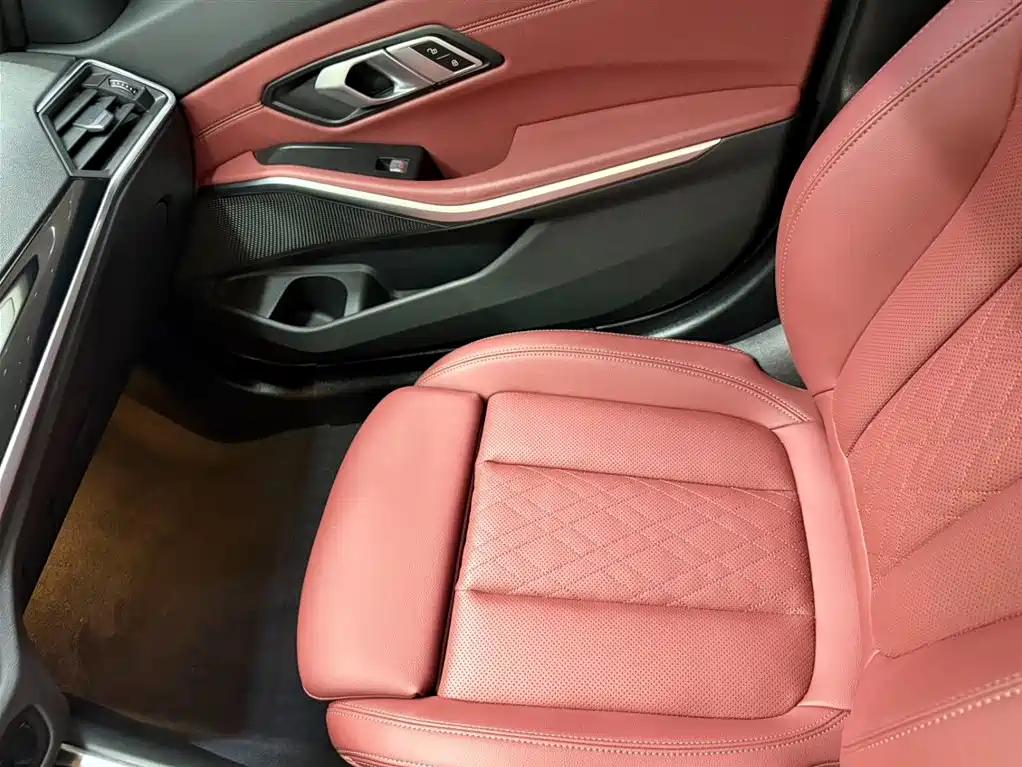 BMW 3 Series 2023 — фото 14