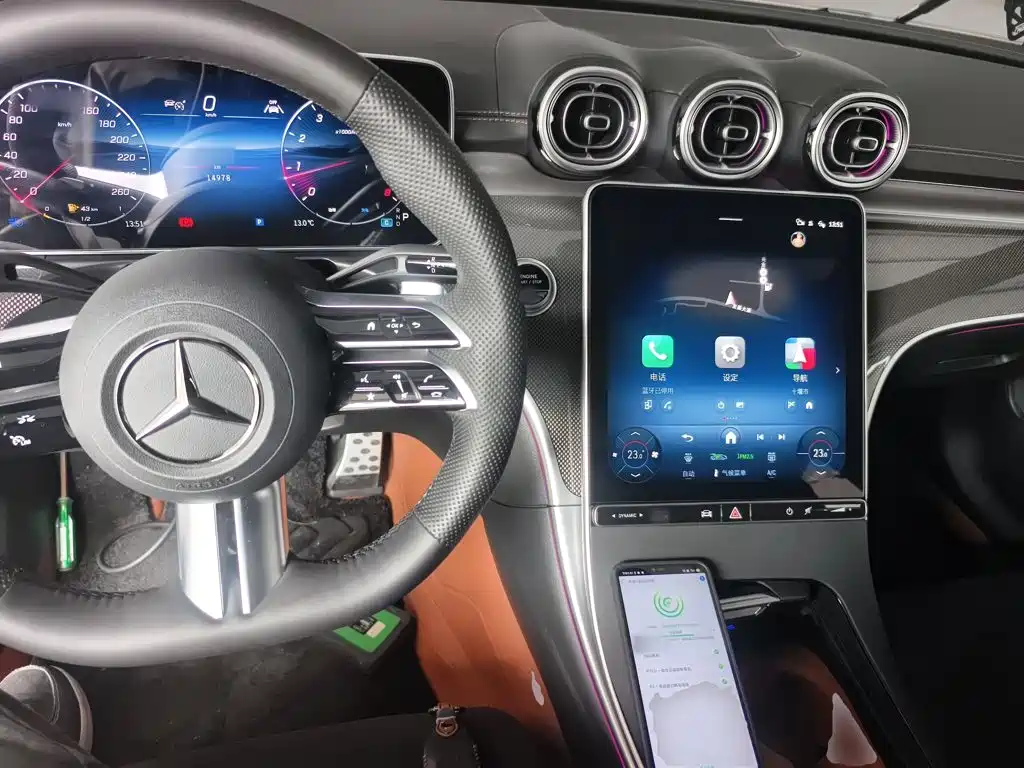 Mercedes-Benz C-Class 2025