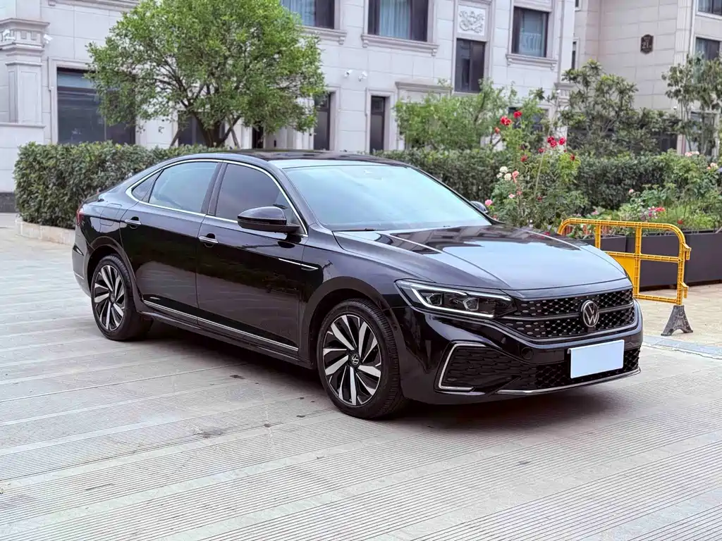 Volkswagen Passat 2022
