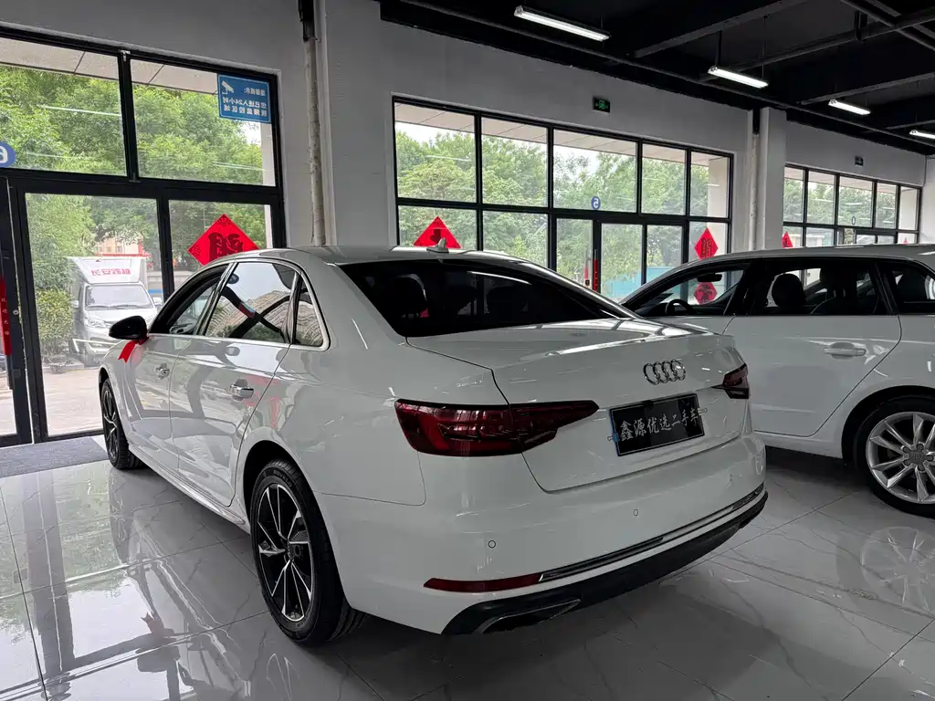 Audi A4L 2018 — фото 7