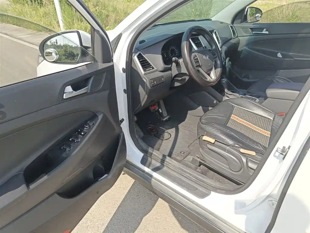 Hyundai Tucson 2016 — фото 16
