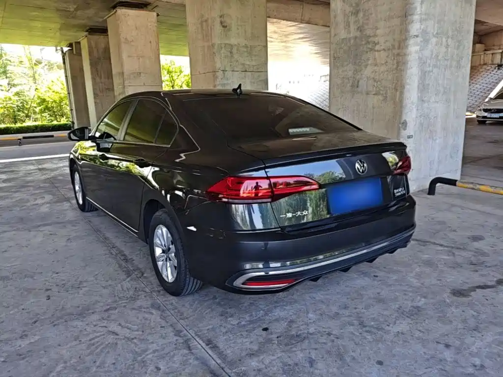 Volkswagen Bora 2023