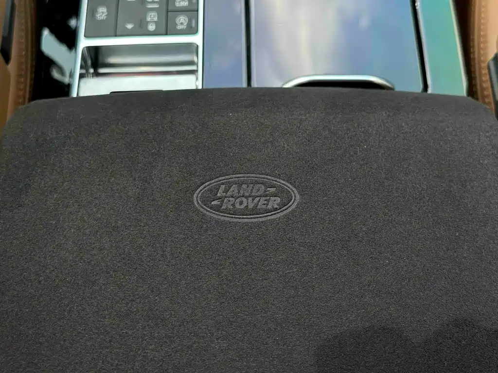 Land Rover Discovery 2018 — фото 17