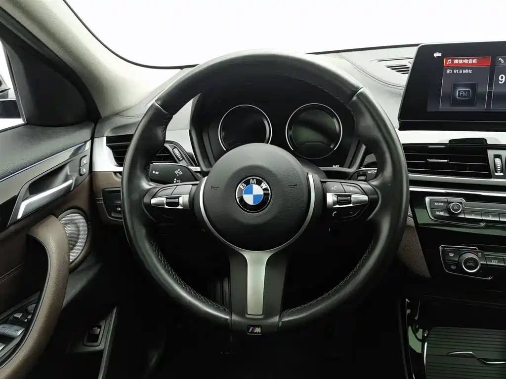 BMW X2 2021 — фото 11