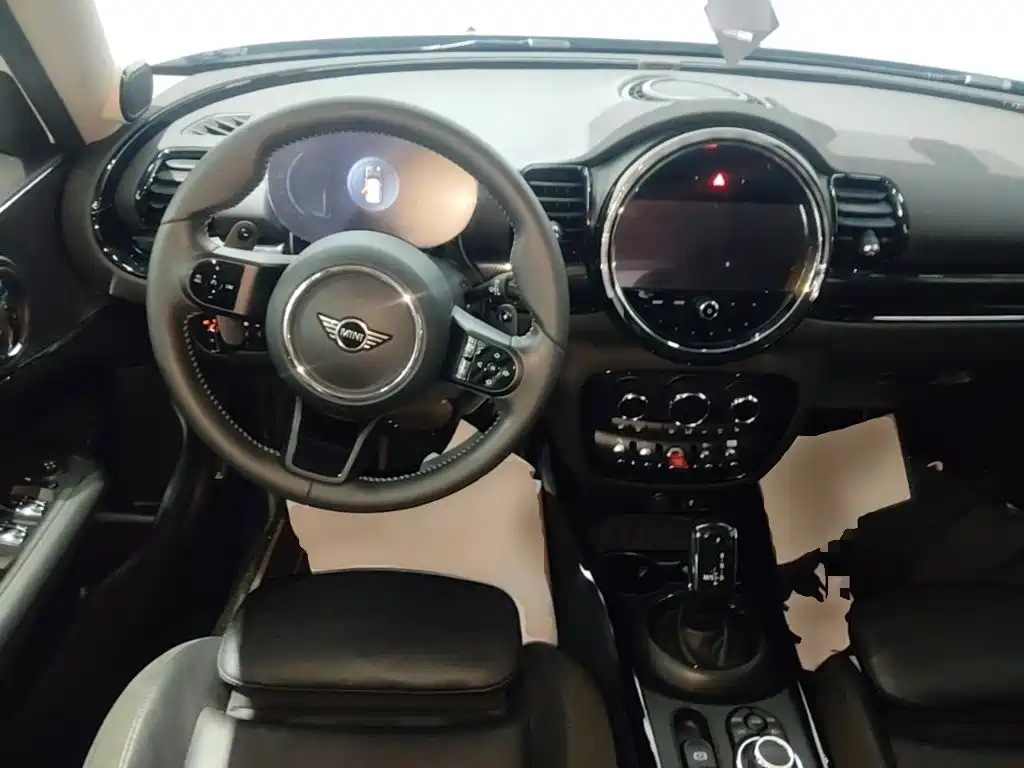 MINI Clubman 2022 — фото 10