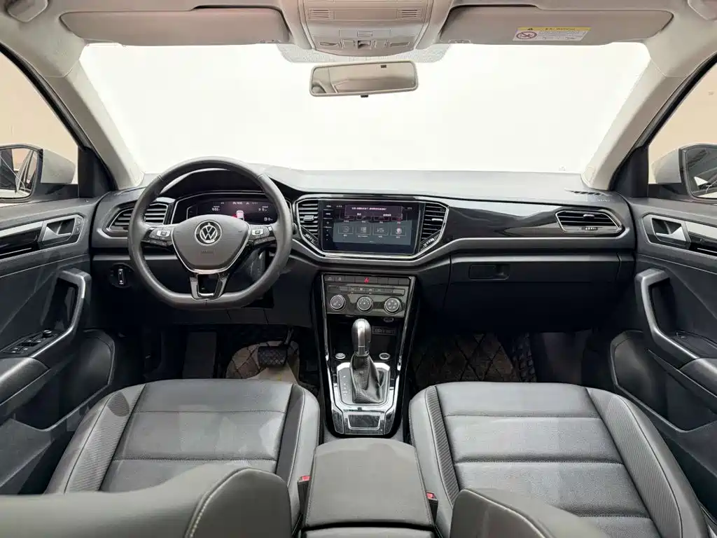 Volkswagen T-Roc 2021 — фото 24