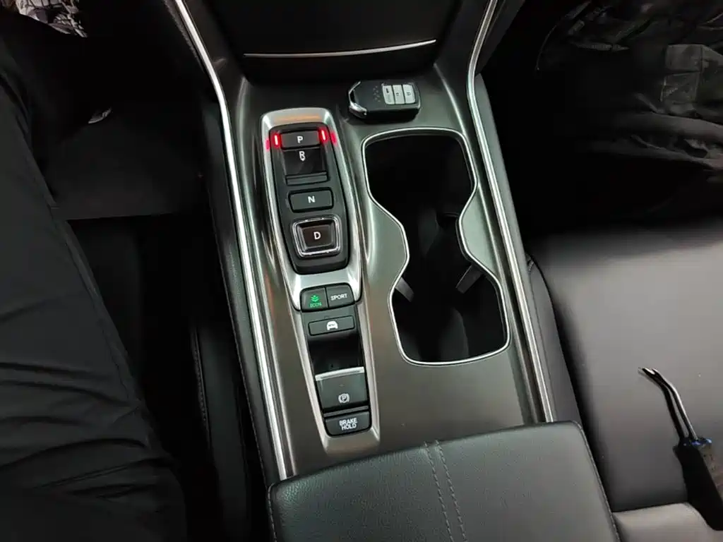 Honda Accord 2022 — фото 14