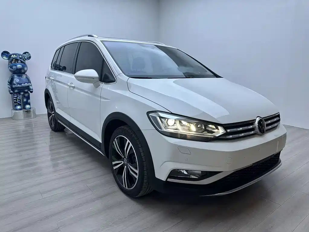 Volkswagen Touran 2023