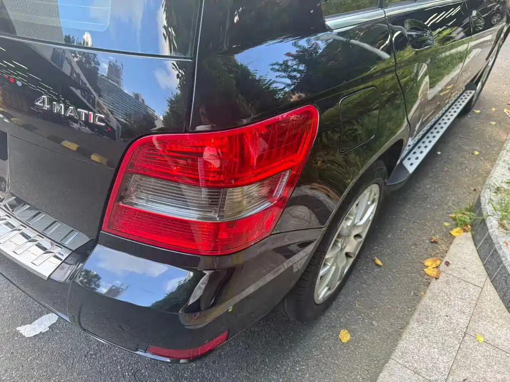 Mercedes-Benz GLK-Class 2012
